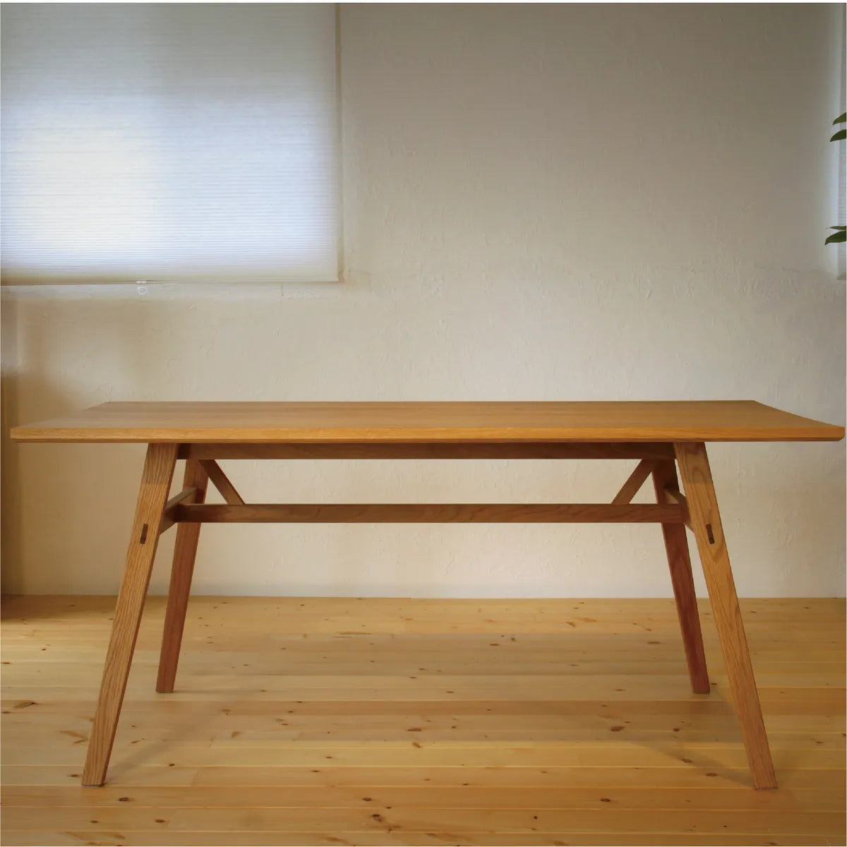 TB01 Table