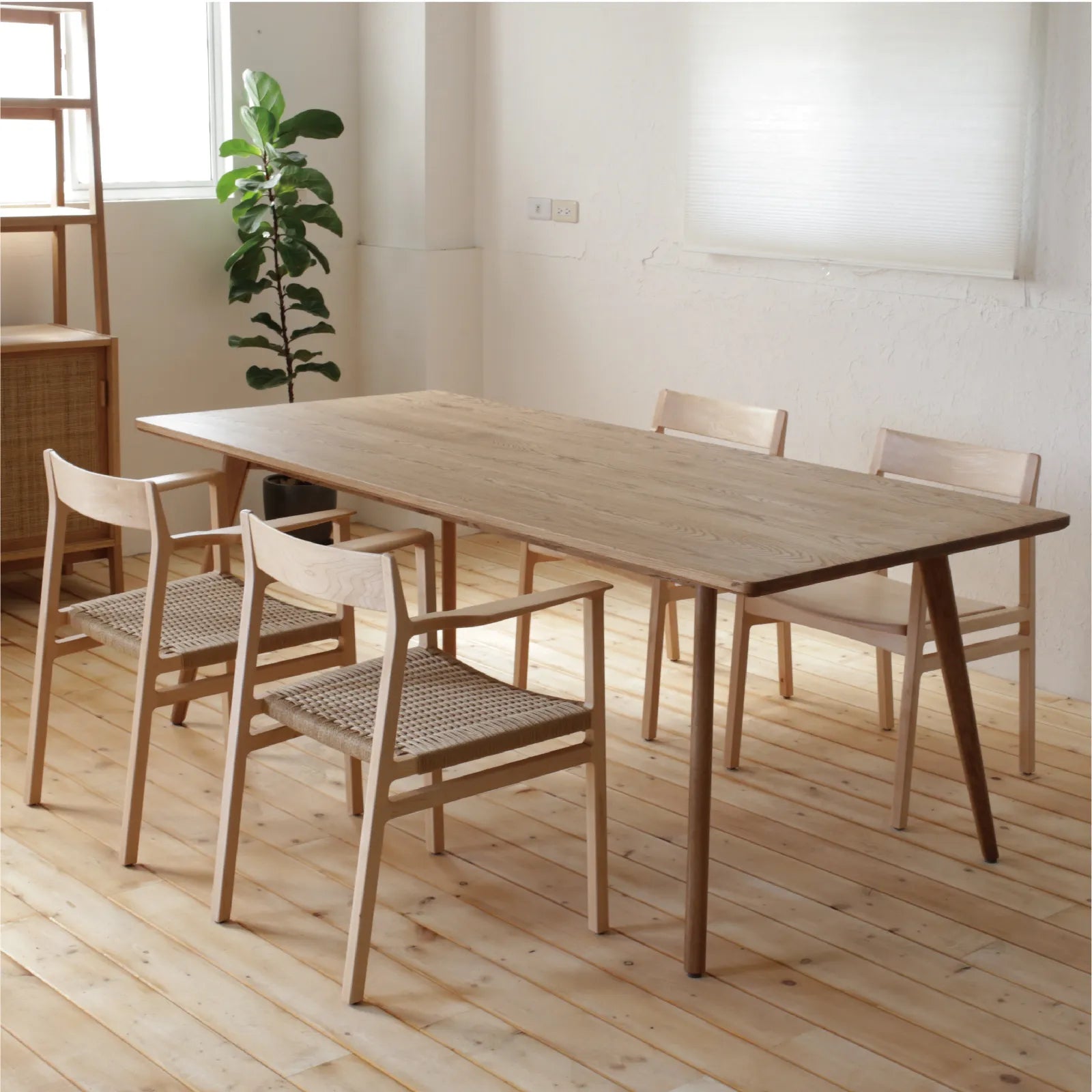 TB04 Table