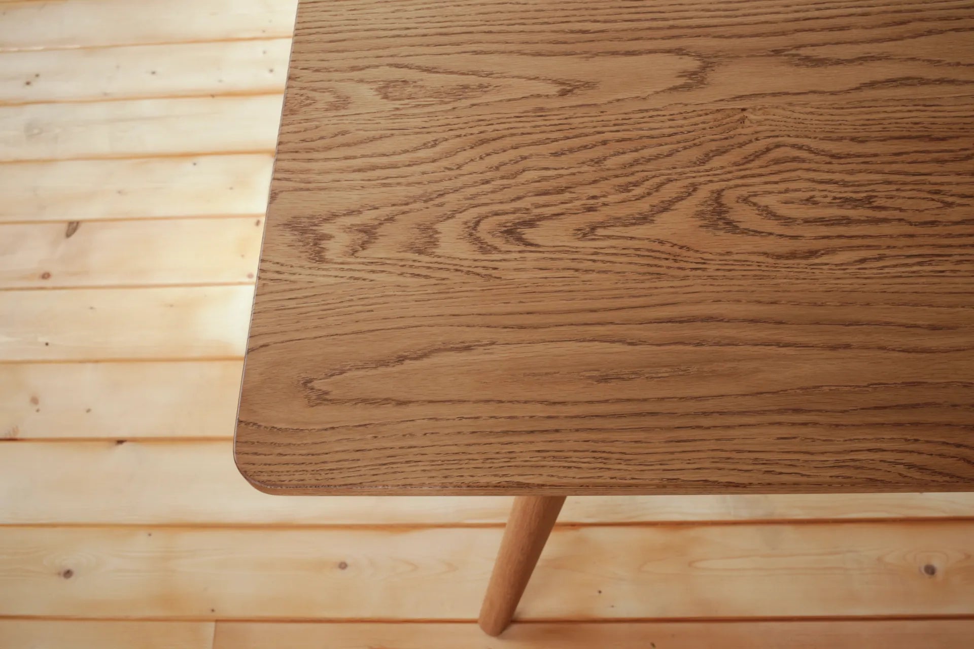 TB04 Table