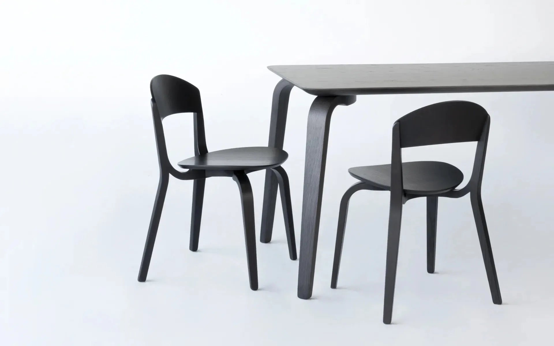 溪畔餐桌 Yy table
