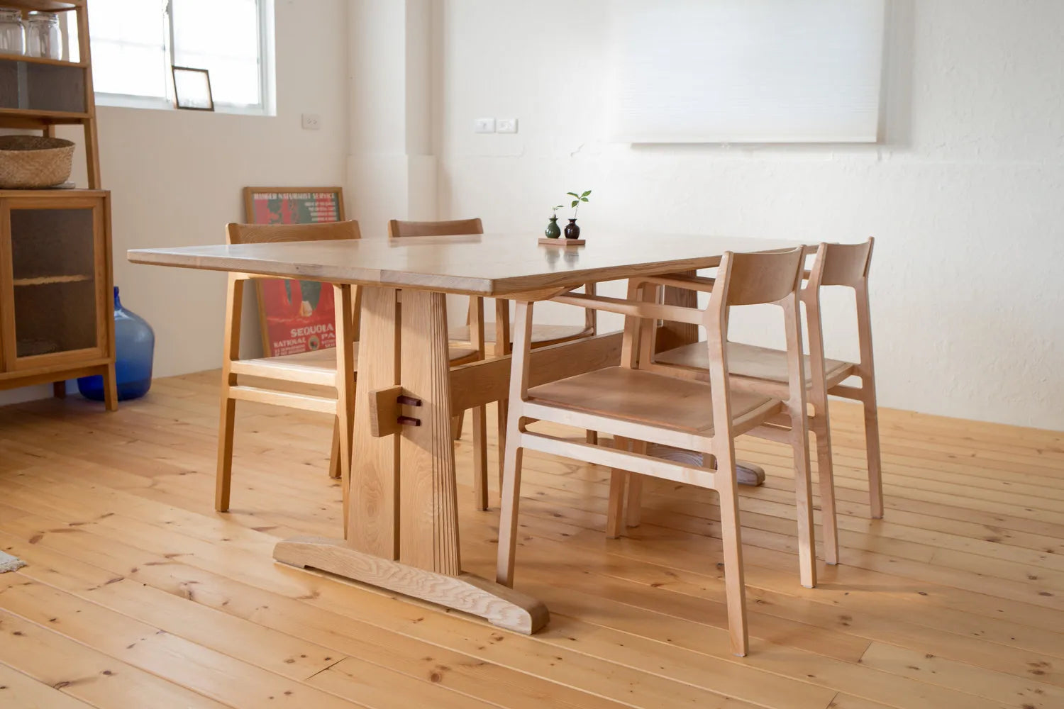 CH03 Arm Chair