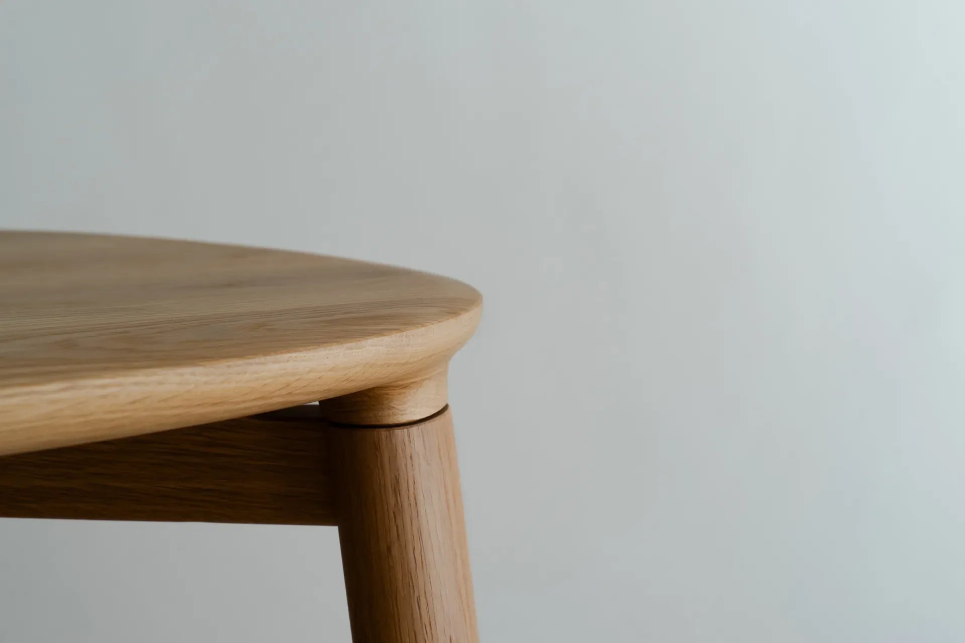 E03 Low Table