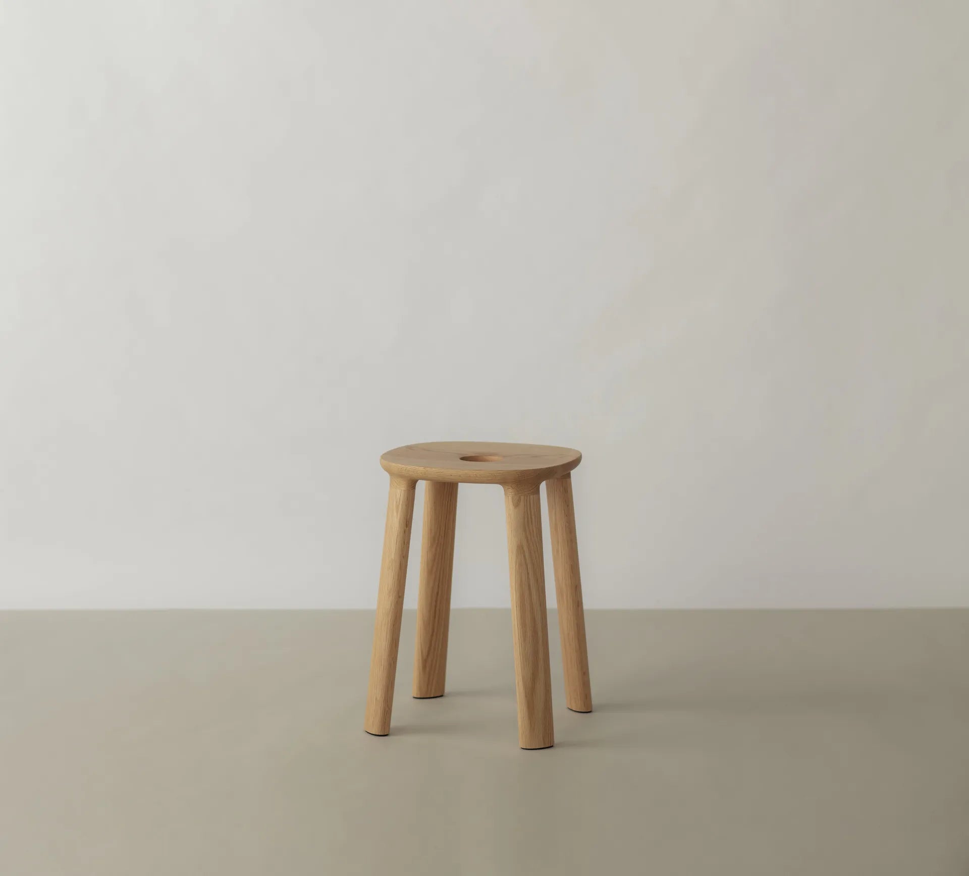 E01 Stool / Bar Stool