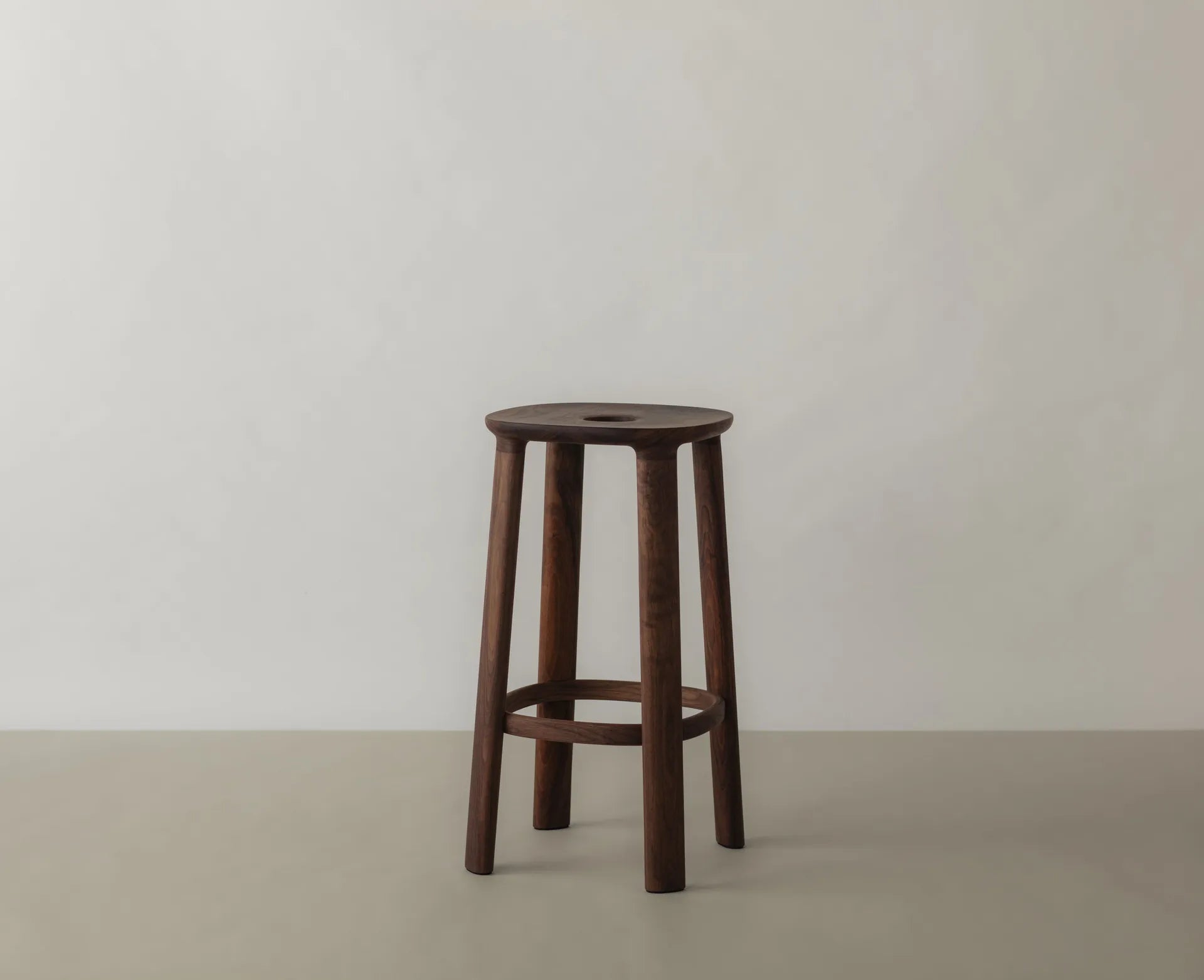 E01 Stool / Bar Stool