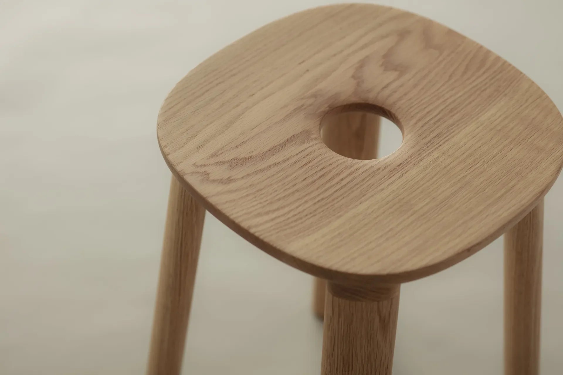 E01 Stool / Bar Stool
