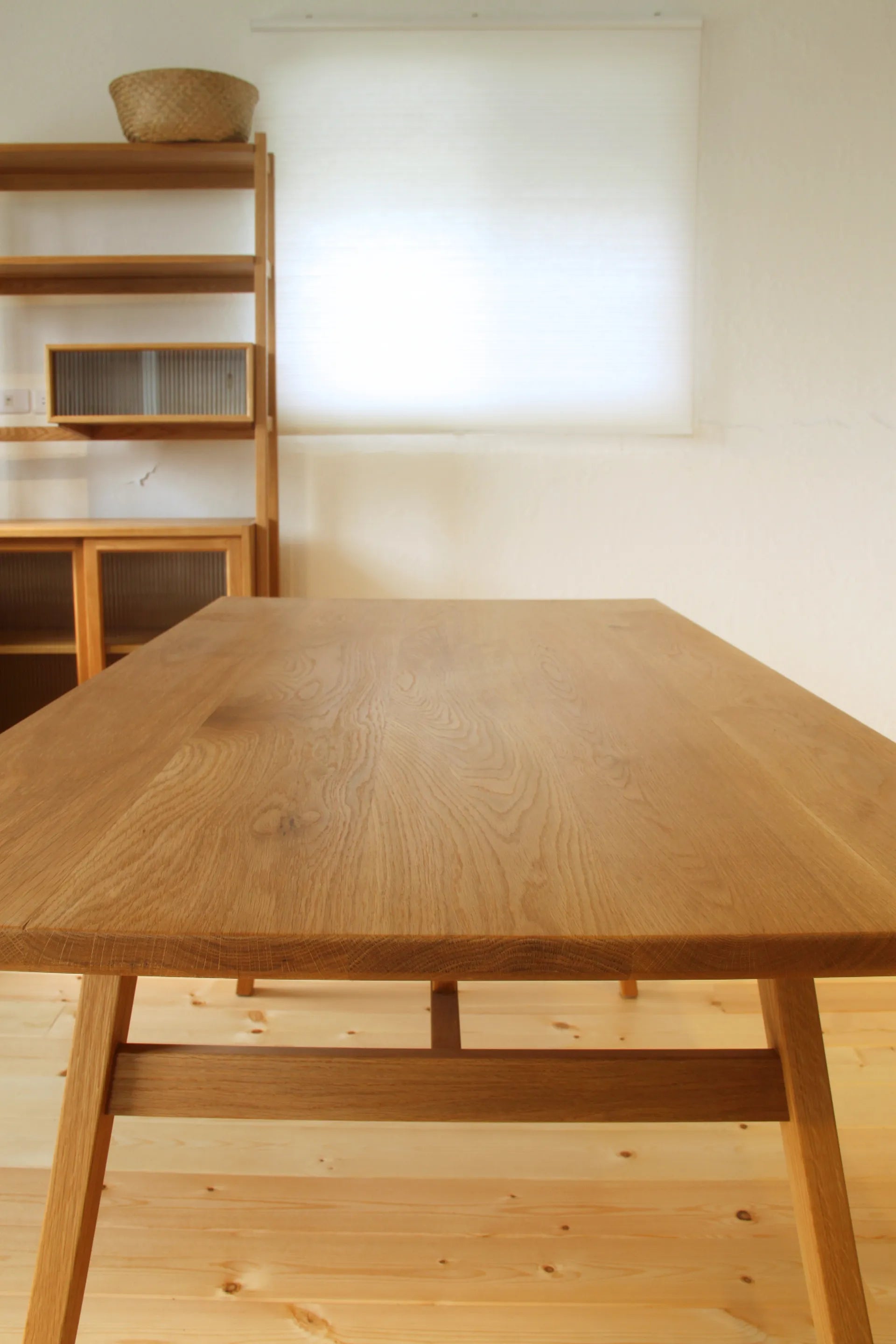 TB01 Table
