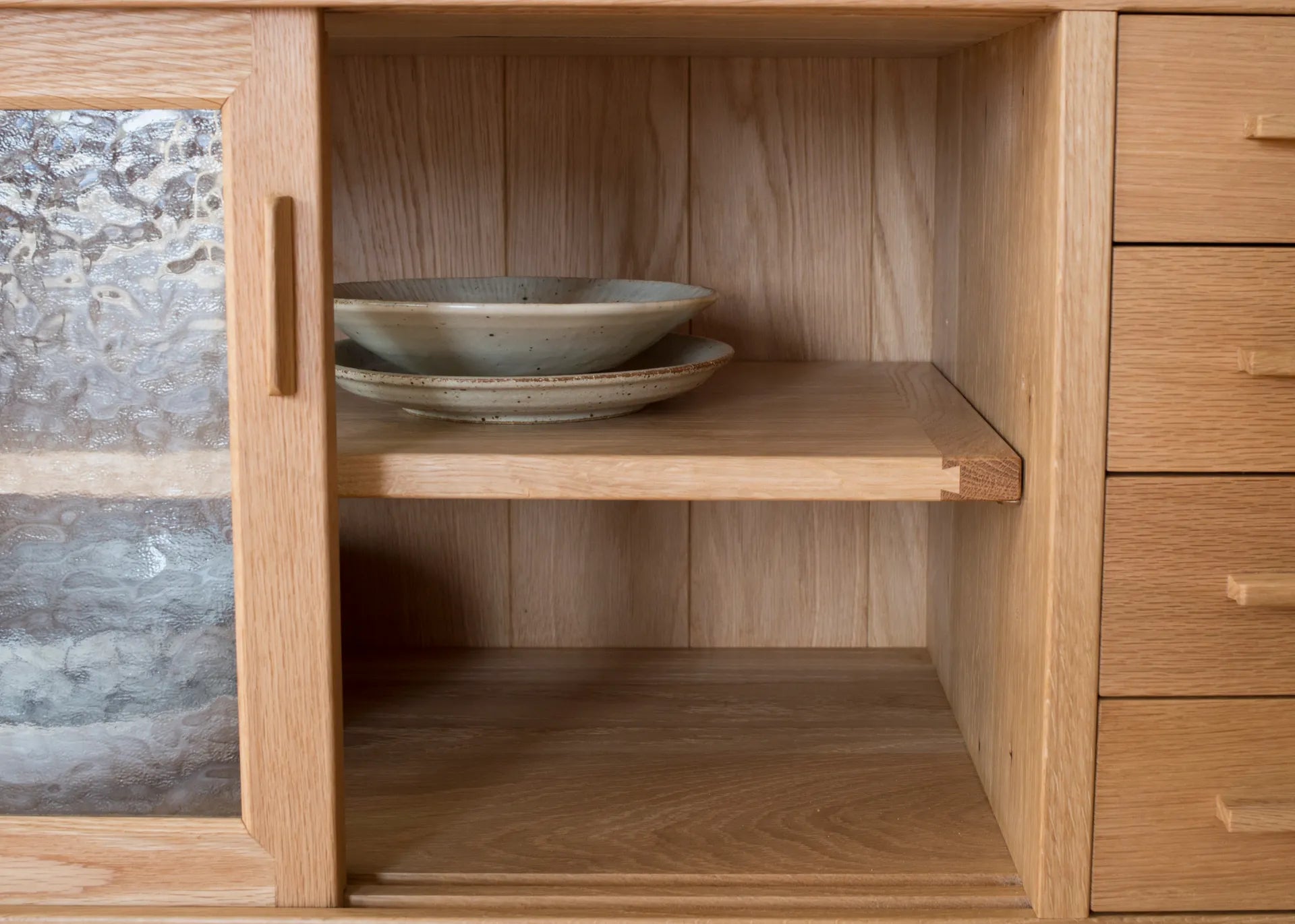 CB03 Cabinet