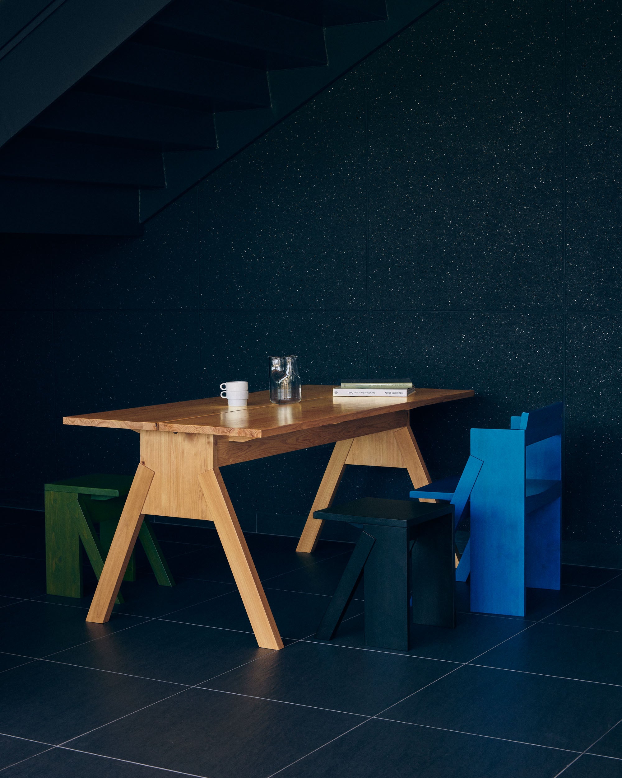 WOKA Stool