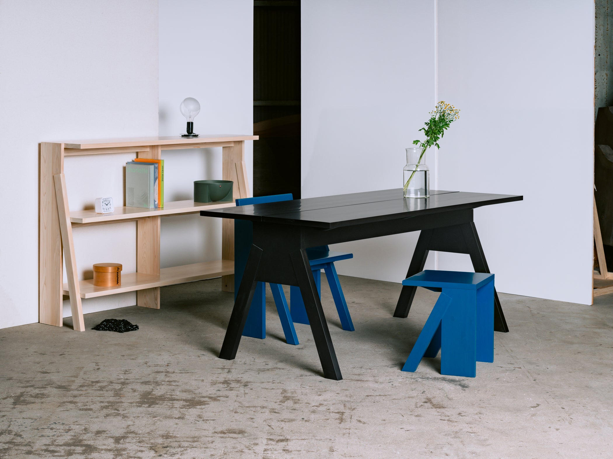 WOKA Stool
