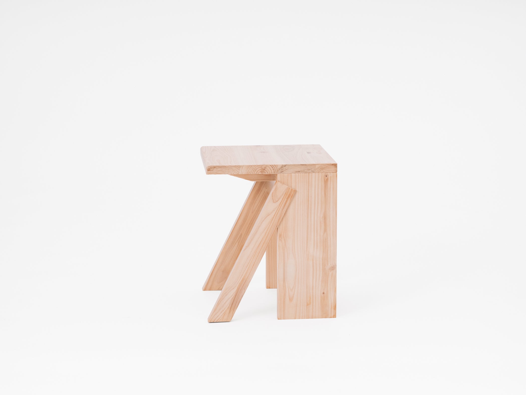 WOKA Stool