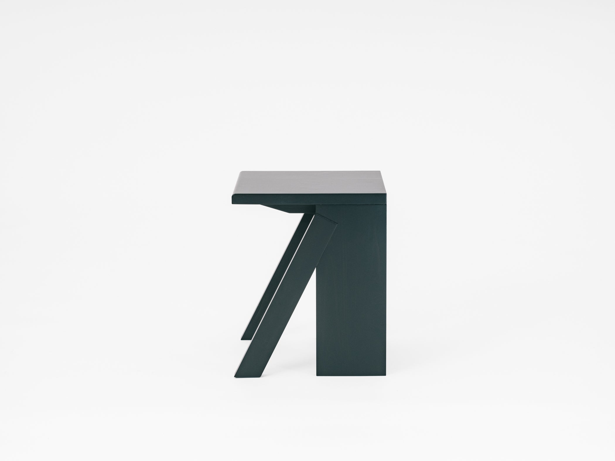 WOKA Stool