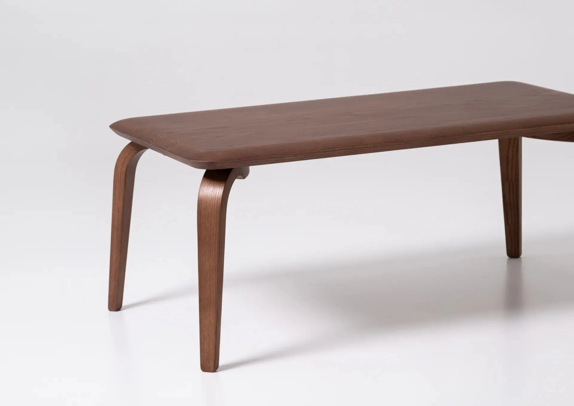 溪畔茶几 Yy coffee table
