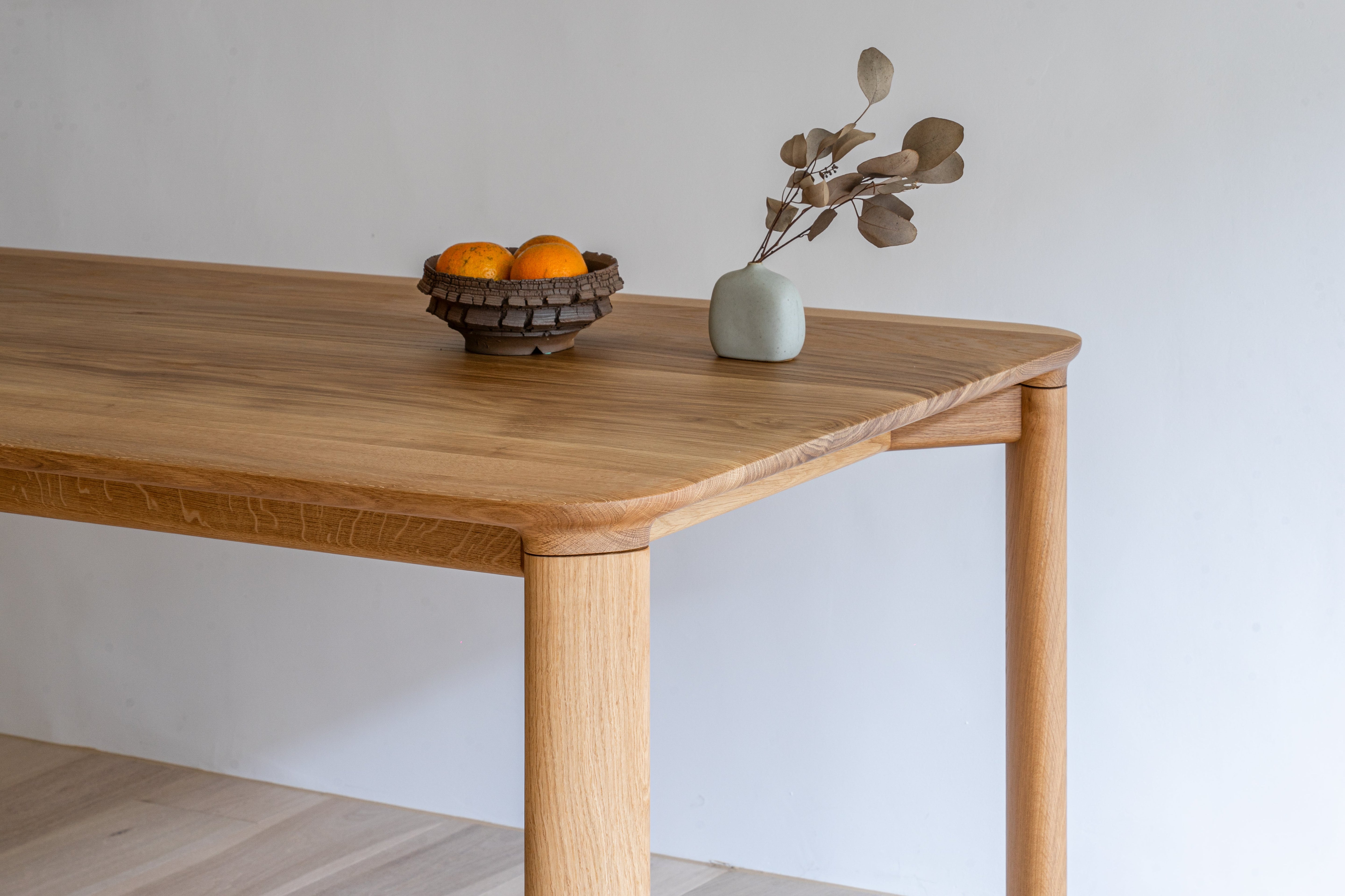 E02L Table
