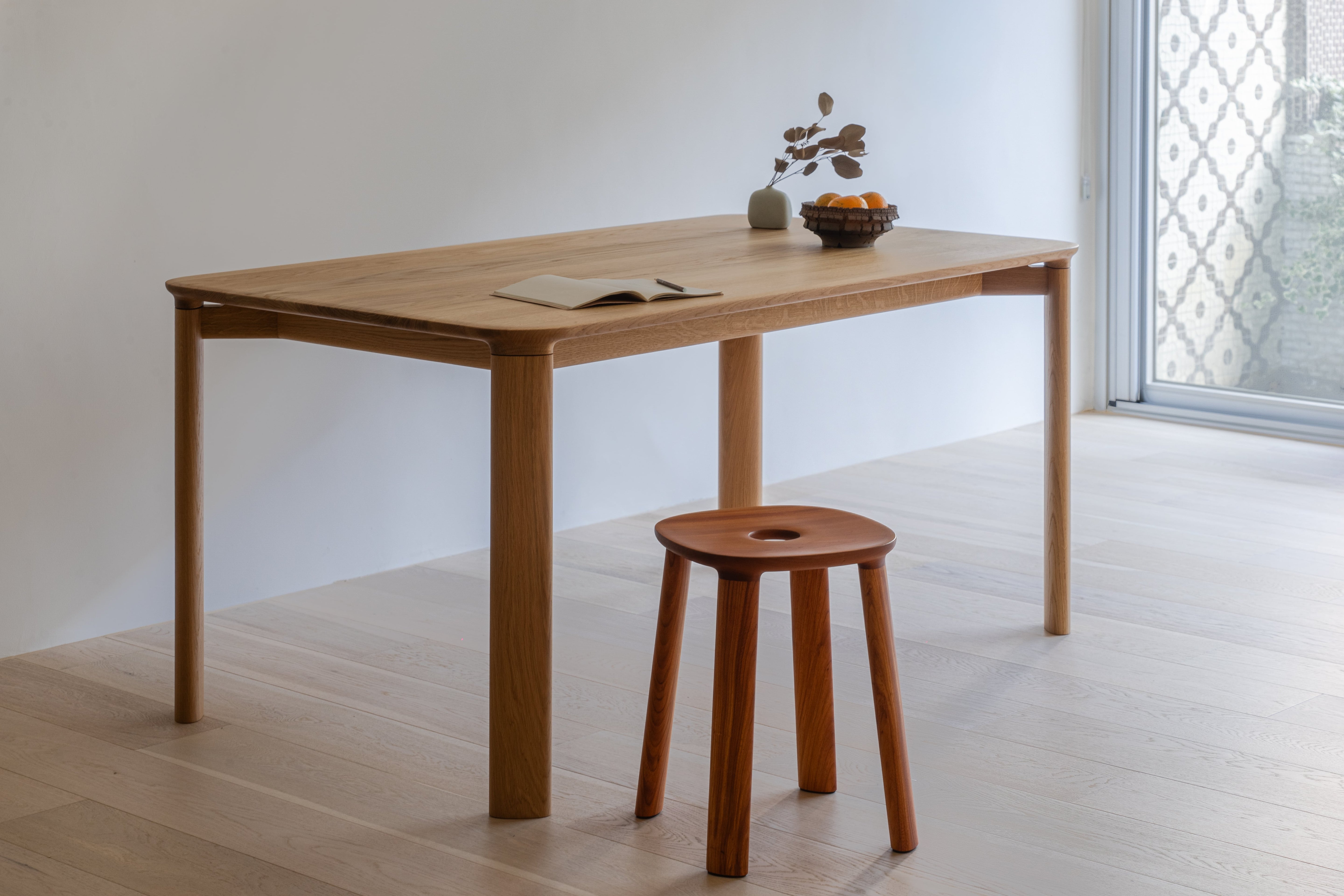 E02L Table