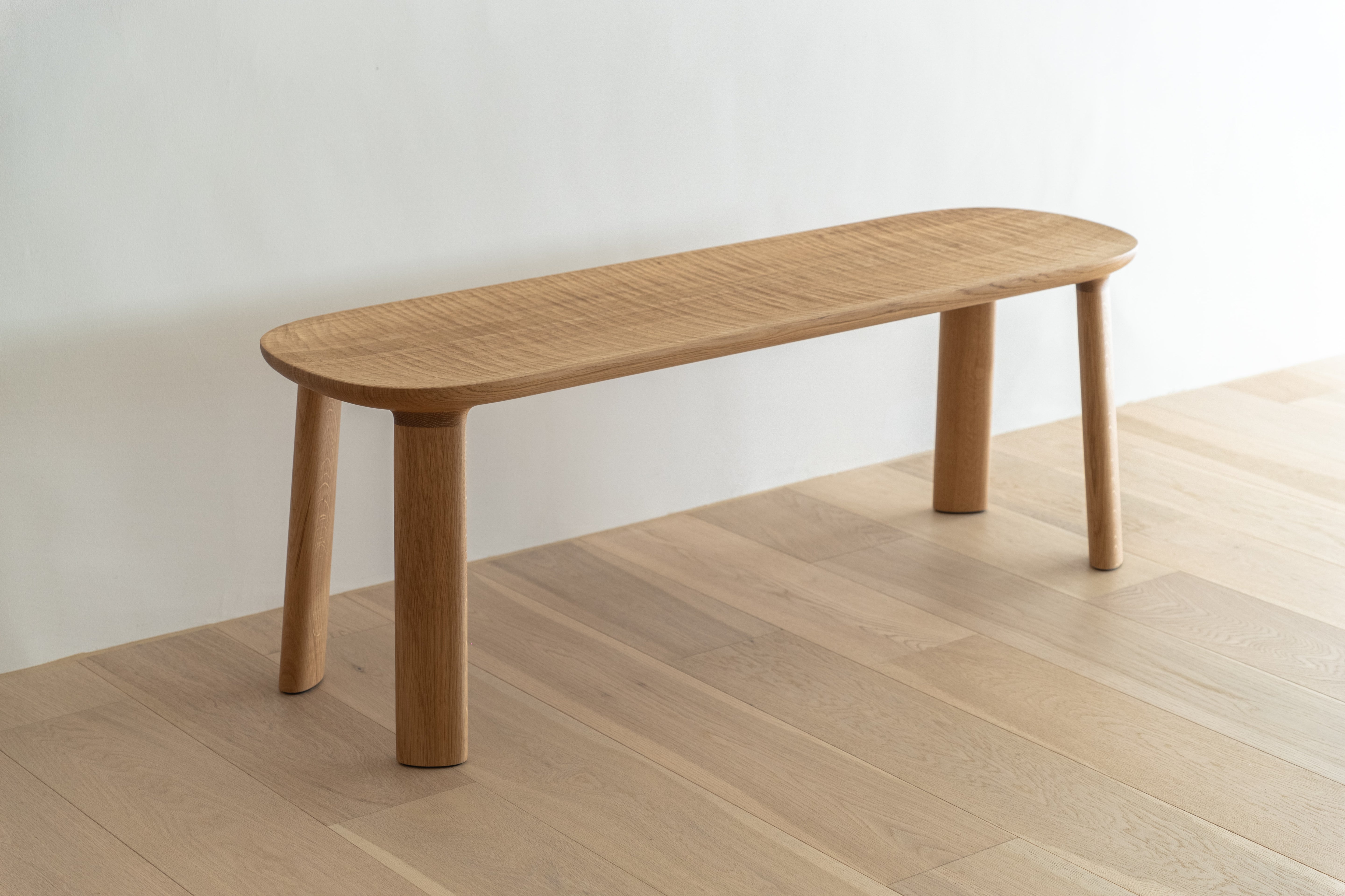 E04 Bench