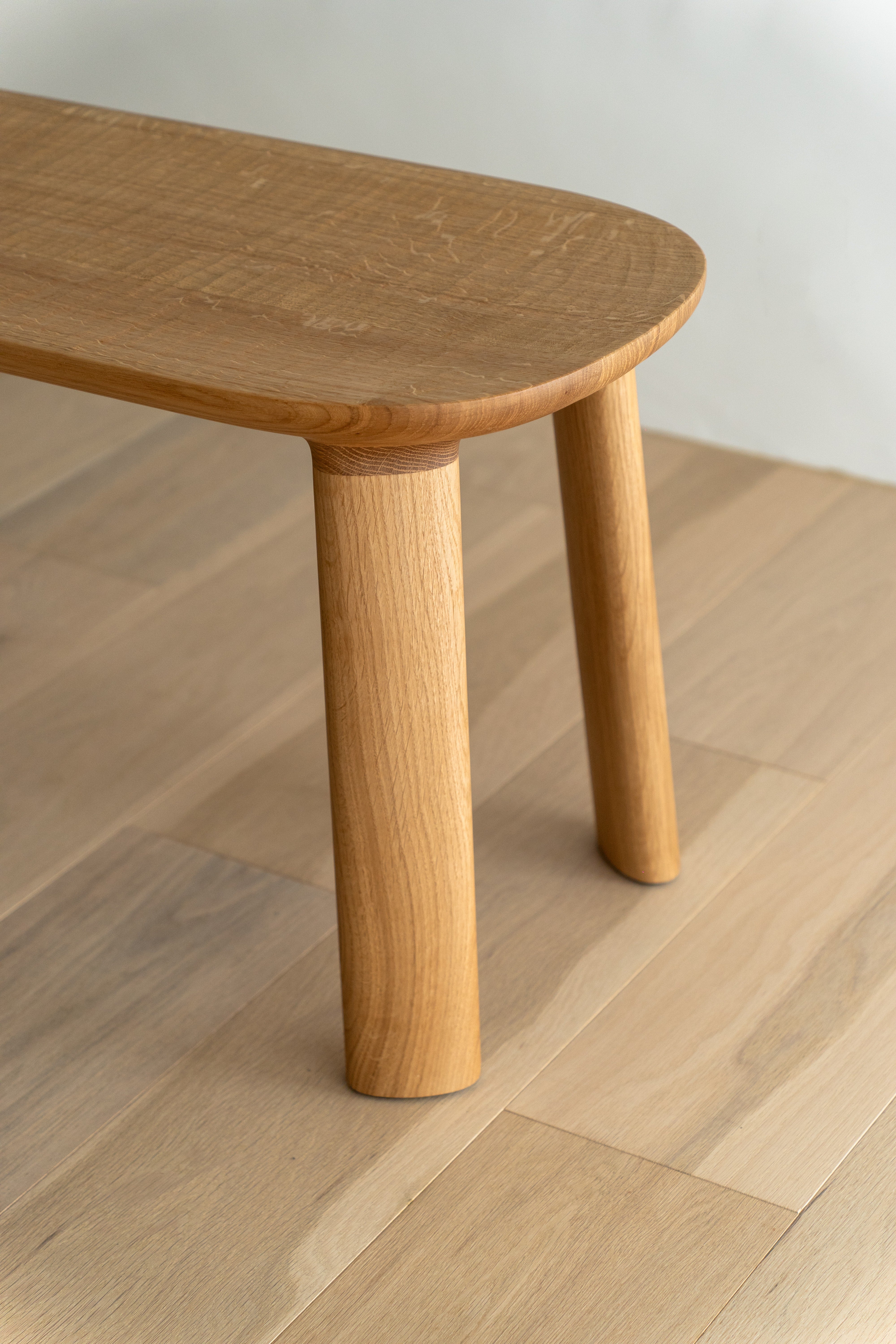 E04 Bench