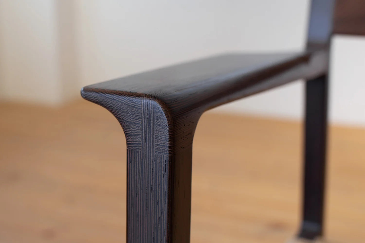 CH03 Arm Chair