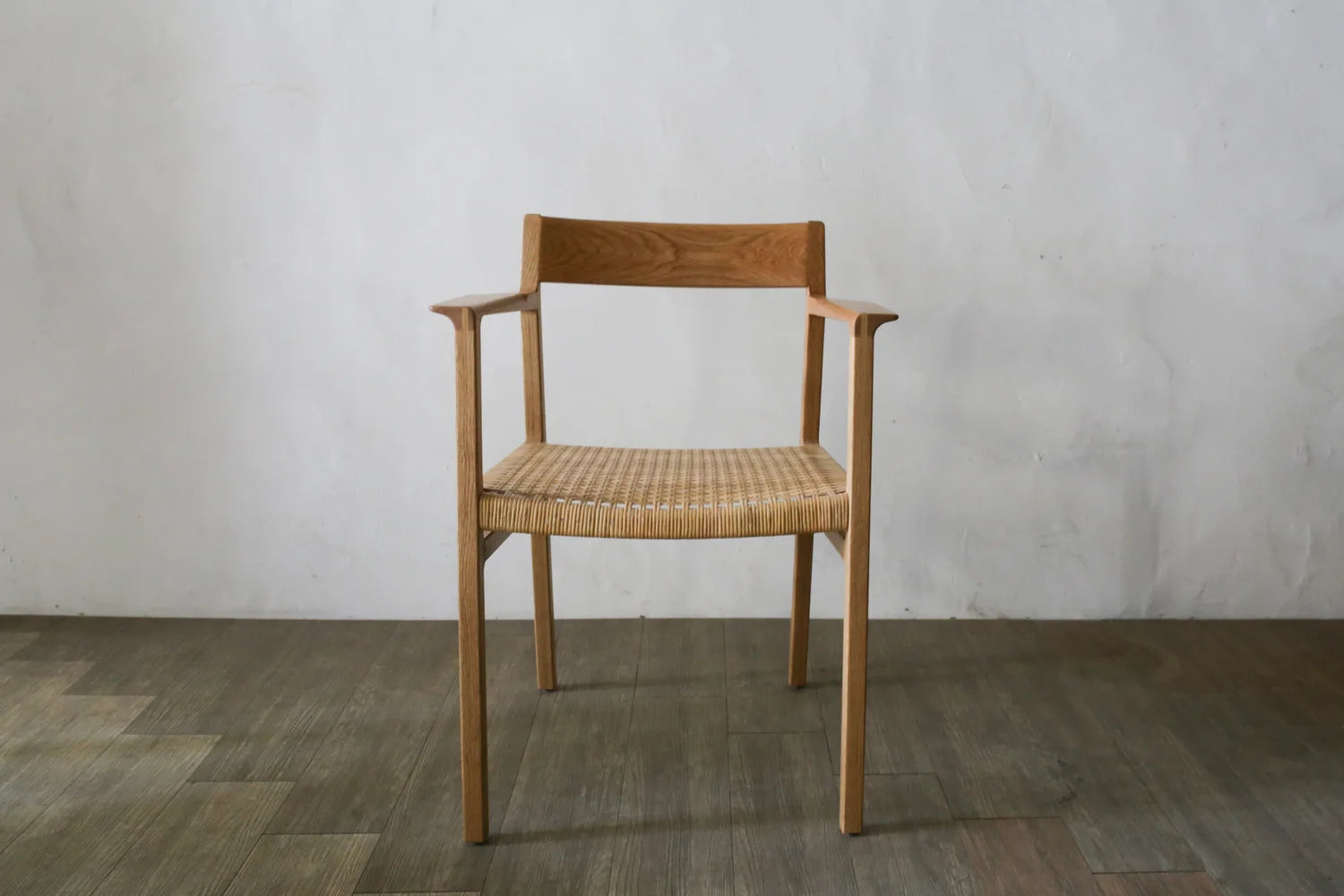 CH03 Arm Chair