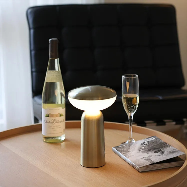 Pinot 移動式防水餐桌燈