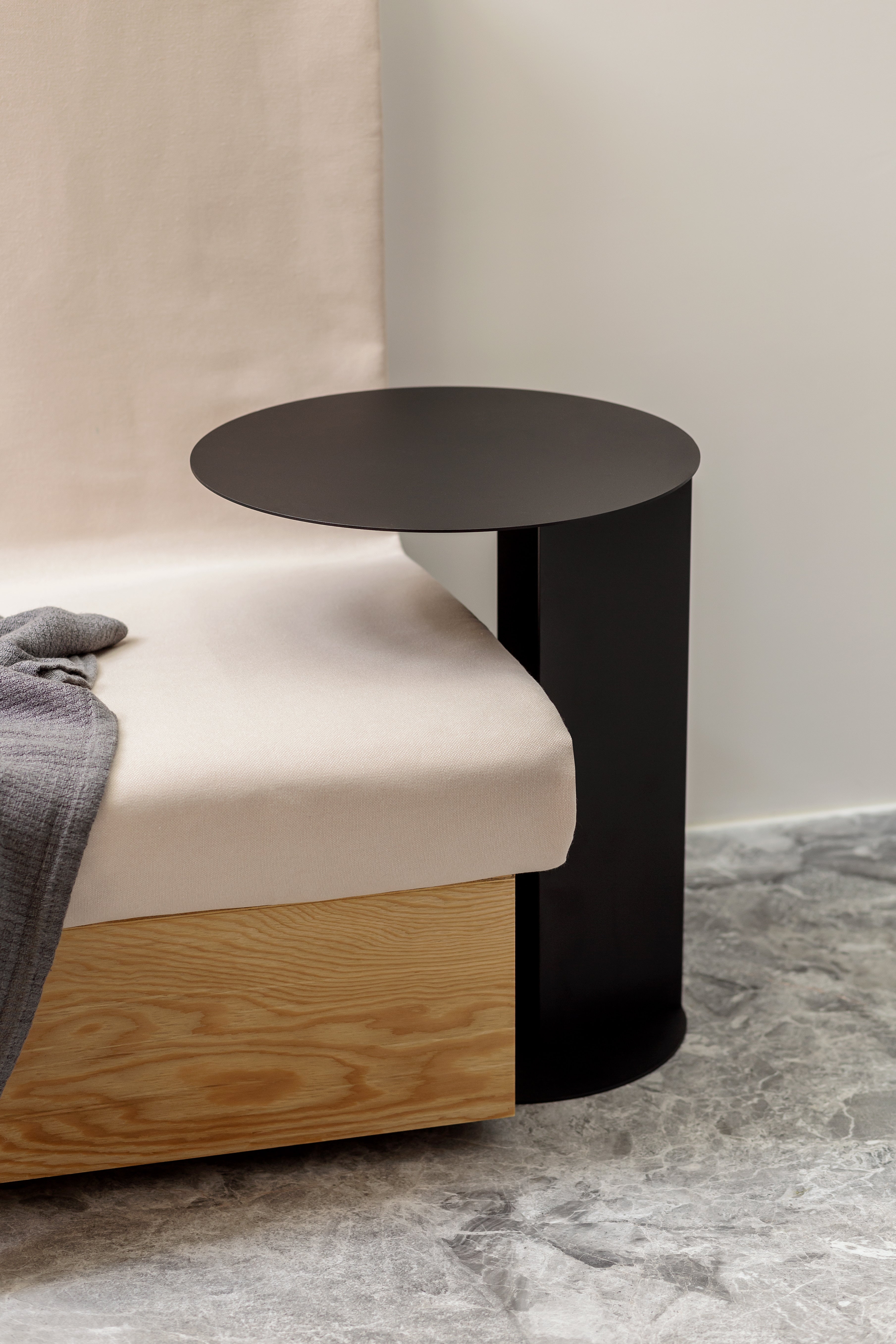 Kipa Table