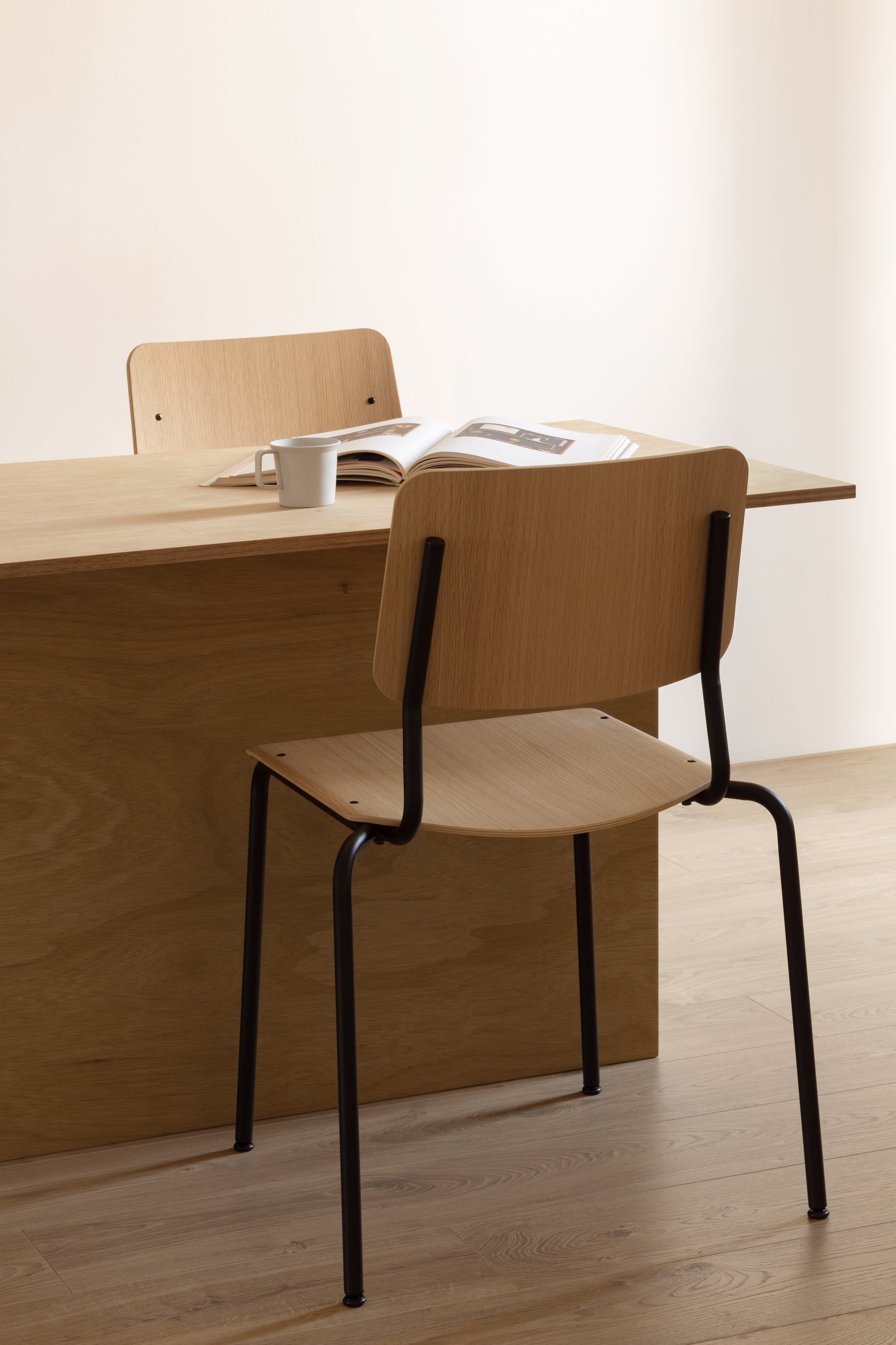 FORE Chair